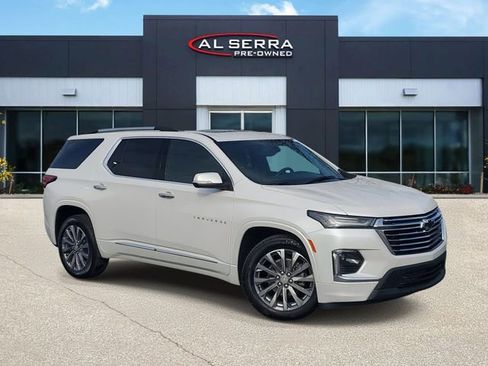 Certified 2023 Chevrolet Traverse Premier AWD/4WD image 1