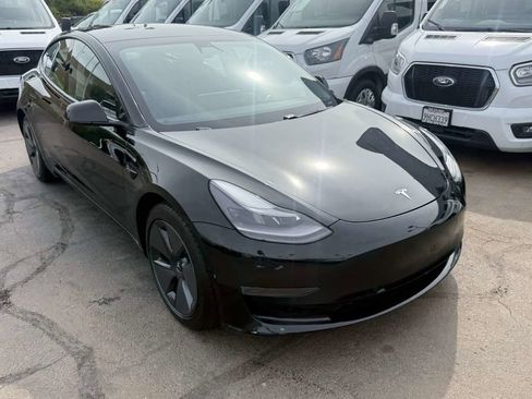 Used 2021 Tesla Model 3 image 9