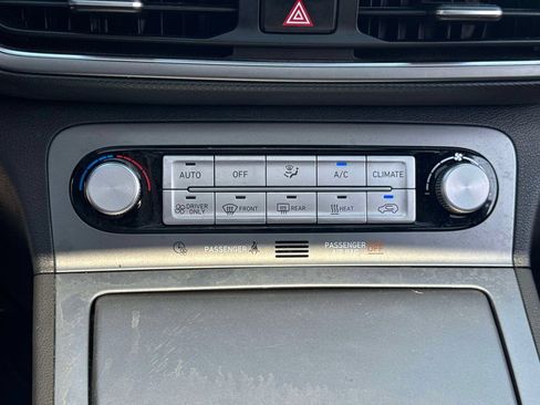 Certified 2022 Hyundai Kona Limited w/ Cargo Package FWD image 30