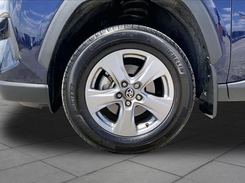 Used 2025 Toyota RAV4 XLE w/ Convenience Package AWD/4WD image 11