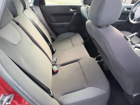 Used 2009 Ford Focus SES image 16