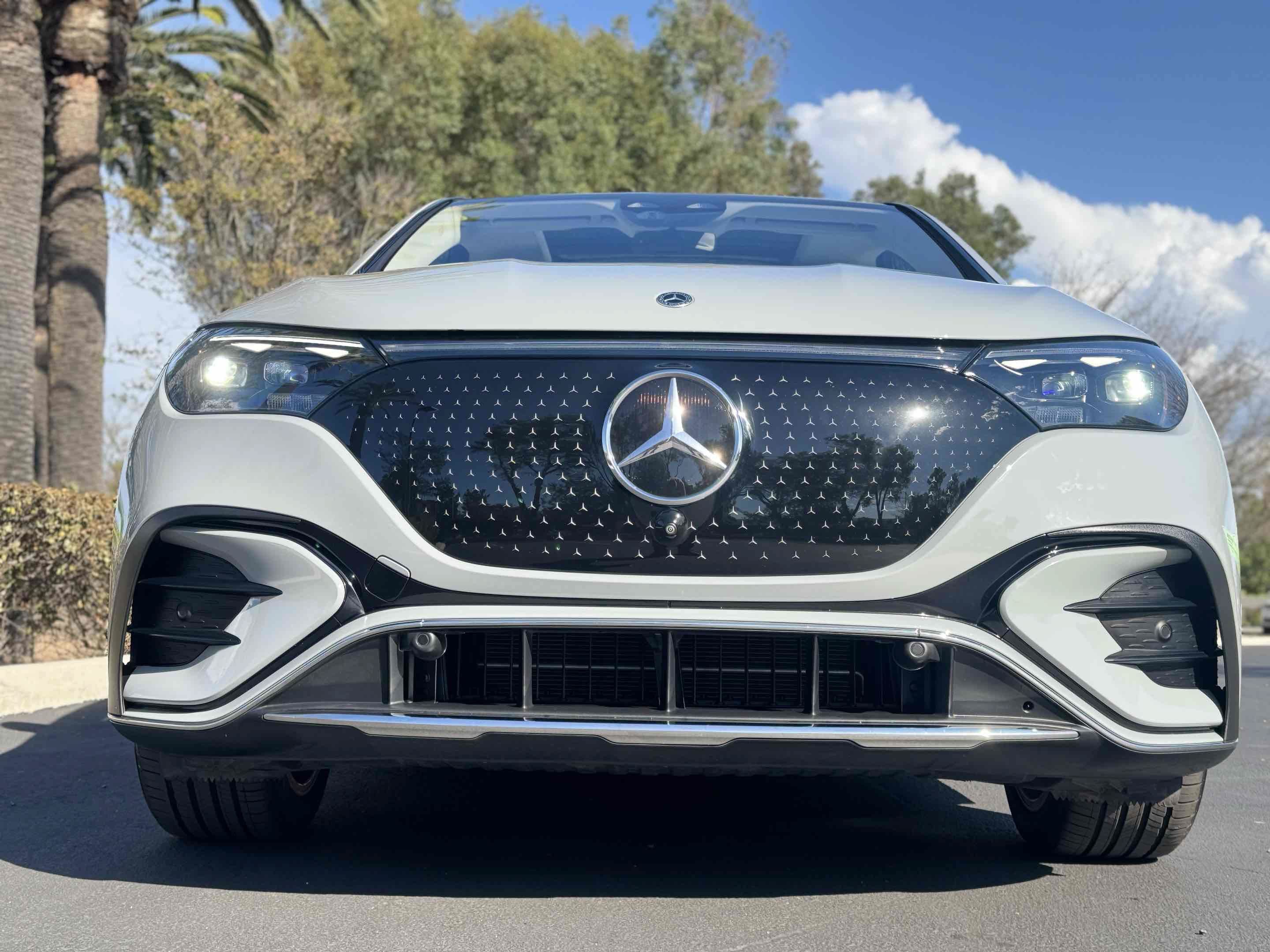 Used 2023 Mercedes-Benz EQE 500 4MATIC SUV image 37