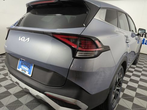 Used 2024 Kia Sportage EX FWD image 5