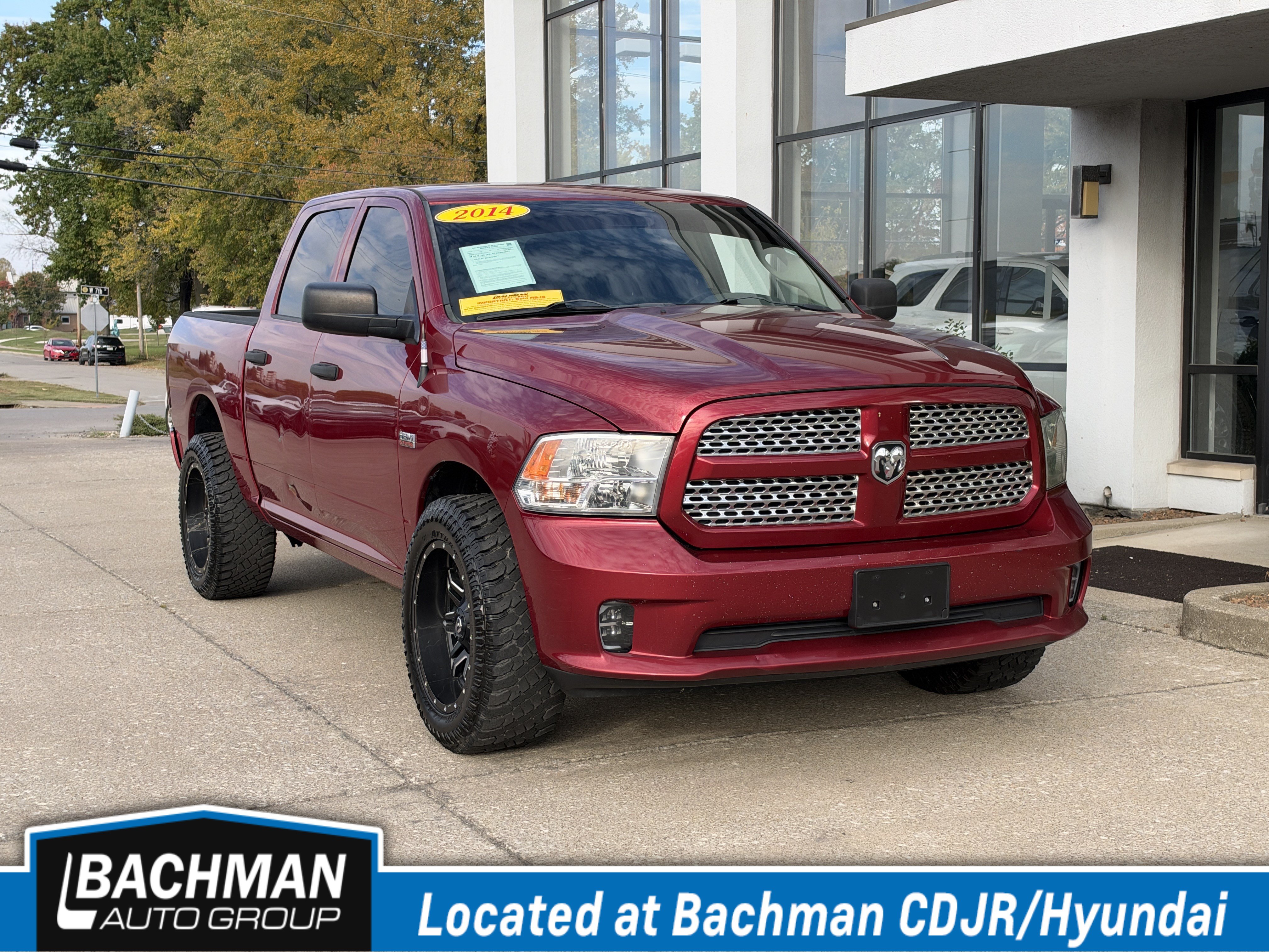 Used 2014 RAM 1500 Express AWD/4WD image 1