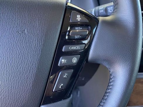 Used 2022 Nissan Armada SL w/ Captain's Chairs Package image 25