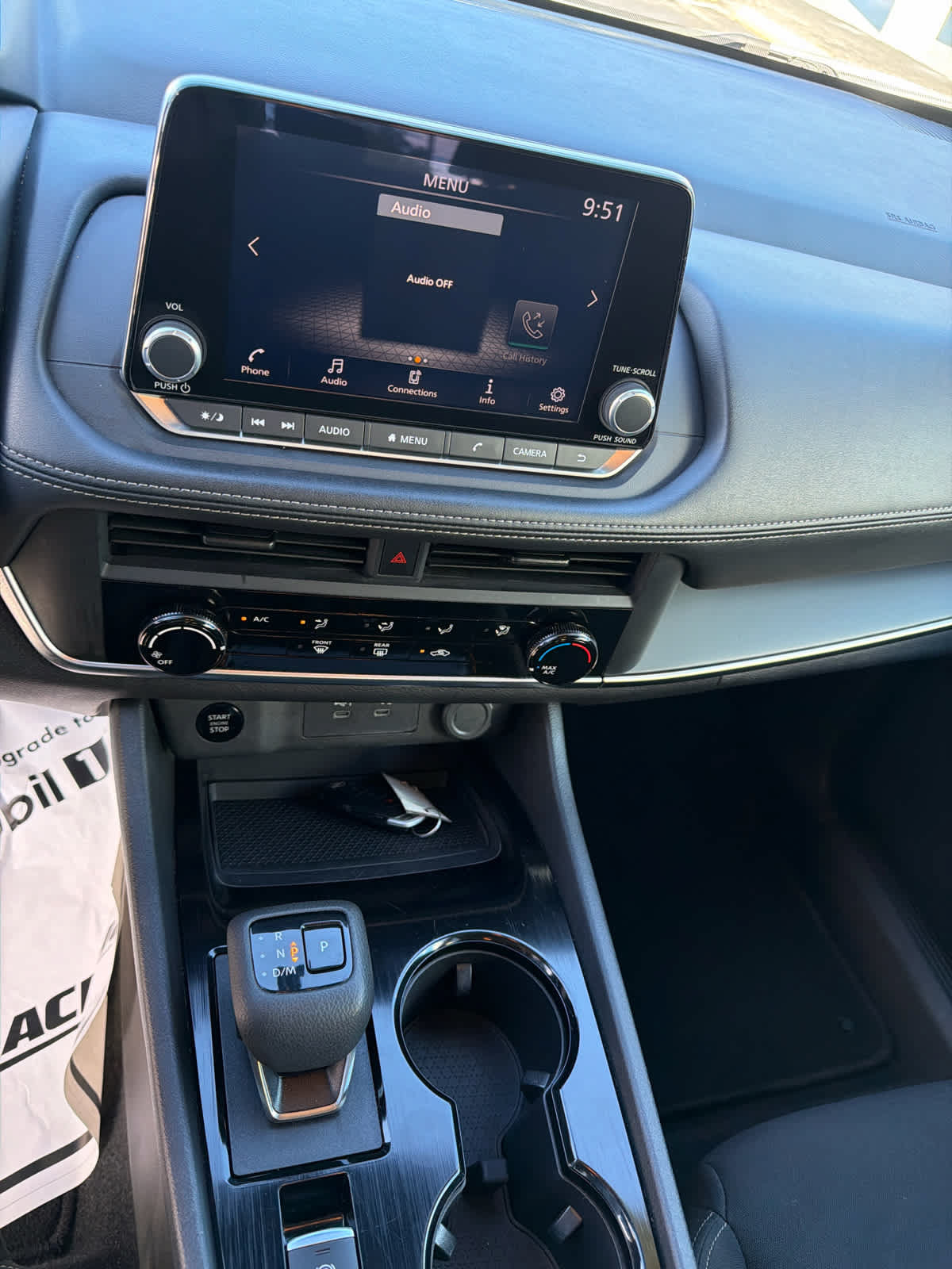 Used 2024 Nissan Rogue S AWD/4WD image 16