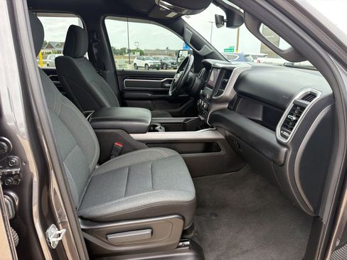 Used 2022 RAM 1500 Big Horn AWD/4WD image 23