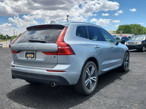 Used 2018 Volvo XC60 T5 Momentum w/ Convenience Package AWD/4WD image 6