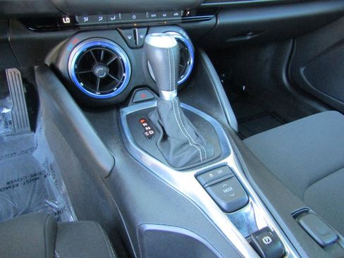 Used 2016 Chevrolet Camaro SS image 19