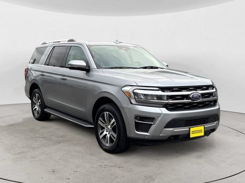 Used 2023 Ford Expedition Limited AWD/4WD image 7