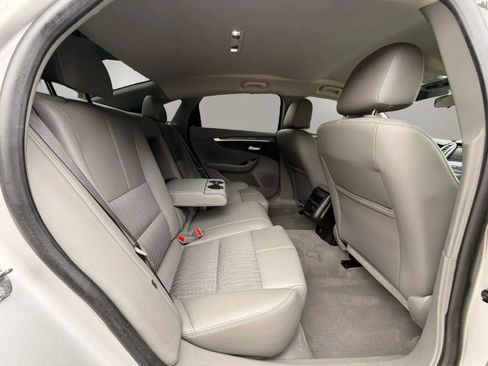 Used 2019 Chevrolet Impala LS FWD image 18