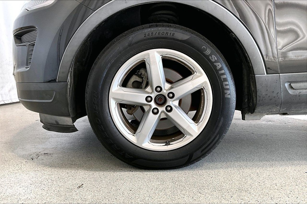 Used 2018 Ford Explorer FWD image 4