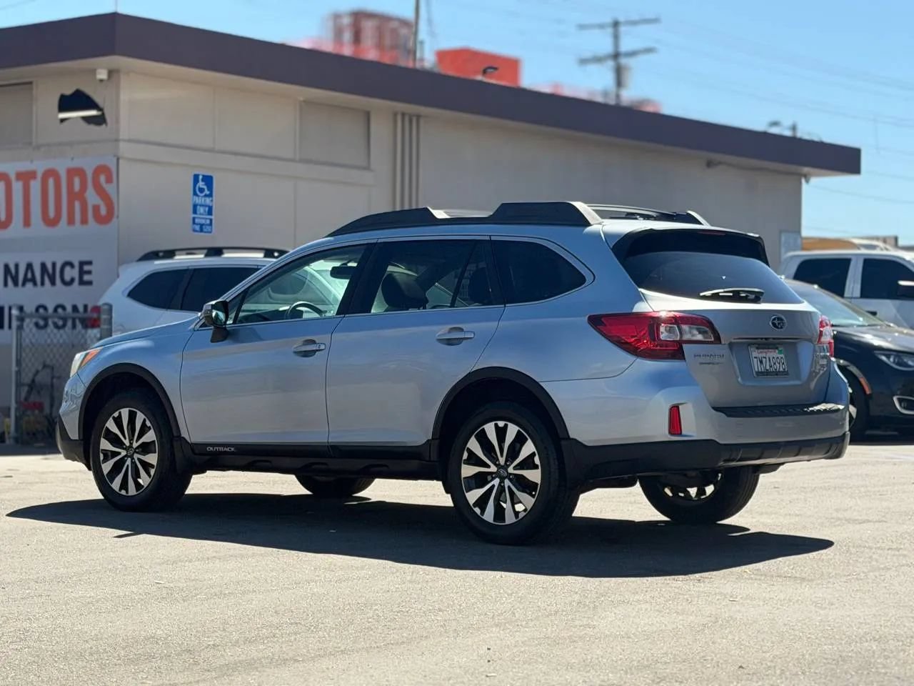 Used 2015 Subaru Outback 2.5i Limited AWD/4WD image 8