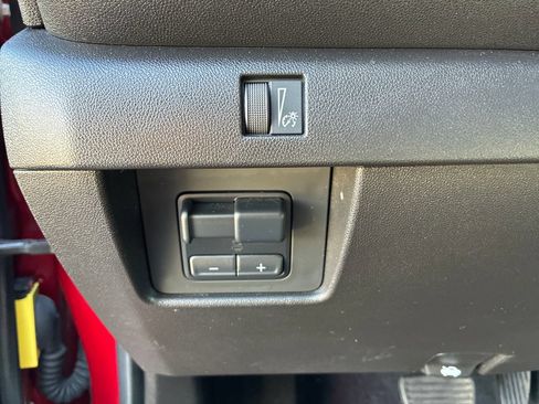 Used 2024 Chevrolet Colorado Trail Boss w/ Advanced Trailering Package AWD/4WD image 27