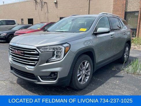 Used 2023 GMC Terrain SLT FWD image 1