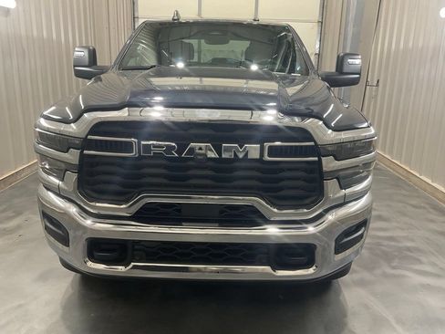 Used 2026 RAM 2500 Big Horn AWD/4WD image 5