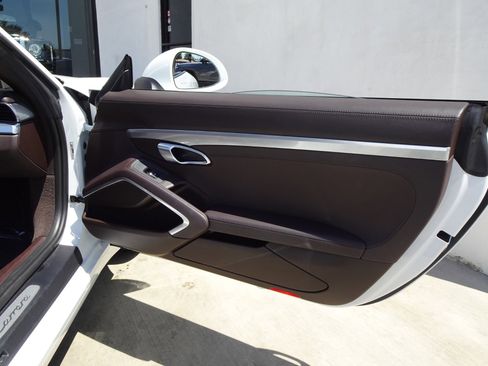 Used 2019 Porsche 911 Carrera image 16