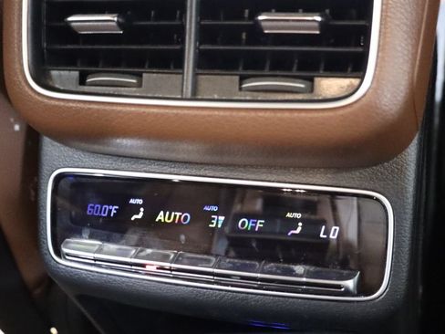 Used 2024 Mercedes-Benz GLS 450 4MATIC image 62