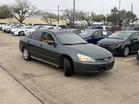 Used 2005 Honda Accord LX image 3