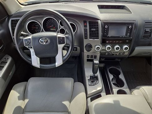 Used 2017 Toyota Sequoia SR5 w/ Premium Package image 19