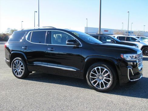 Used 2023 GMC Acadia Denali w/ Denali Ultimate Package image 2