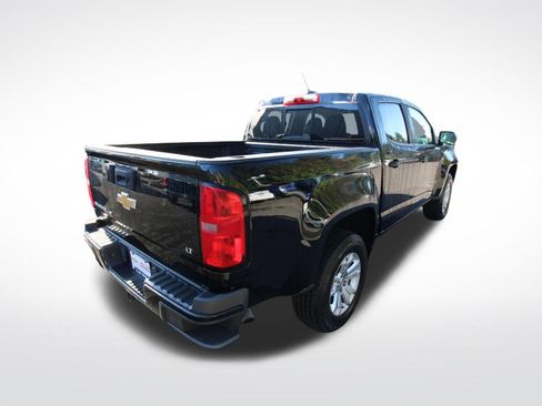 Used 2017 Chevrolet Colorado LT w/ LT Convenience Package RWD image 3