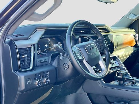 Used 2024 GMC Sierra 1500 Denali w/ Denali Reserve Package image 9