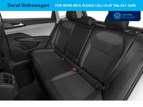 Used 2024 Volkswagen Taos SE image 9