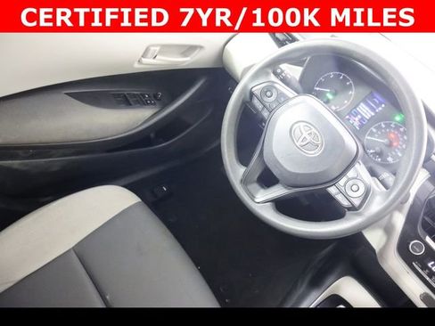 Used 2024 Toyota Corolla LE w/ LE Convenience Package FWD image 21