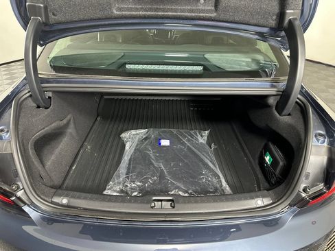 Used 2025 Volvo S90 B6 Plus w/ Protection Package Premier AWD/4WD image 6