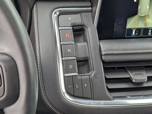 Certified 2023 GMC Yukon SLT w/ SLT Luxury Package image 28