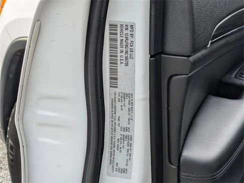 Certified 2022 Jeep Grand Cherokee Limited image 43