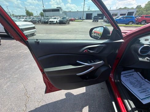 Used 2026 Chevrolet Trax LS FWD image 9