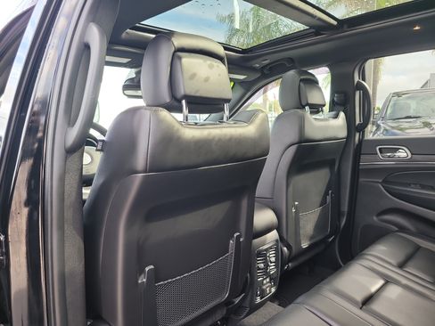 Used 2021 Jeep Grand Cherokee Limited w/ Luxury Group II RWD image 12