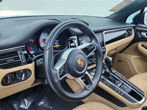 Used 2019 Porsche Macan S image 18