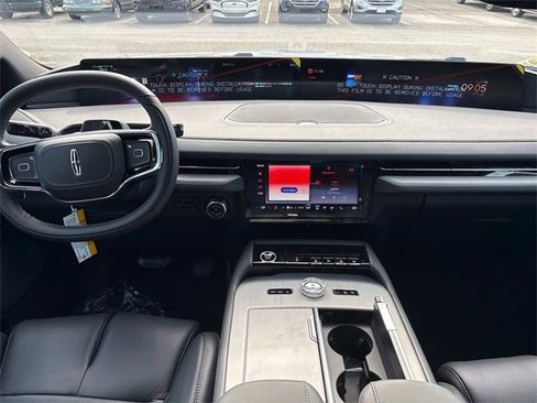 New 2025 Lincoln Navigator Reserve w/ Jet Appearance Package image 16