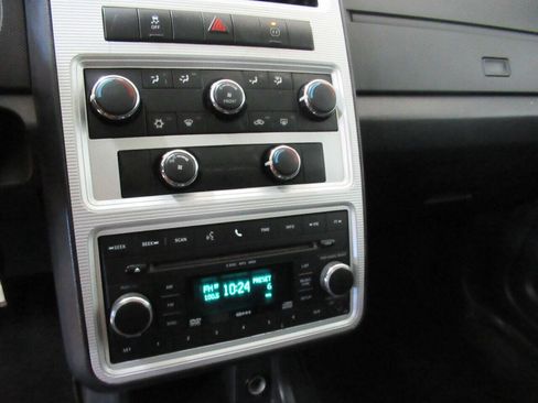 Used 2010 Dodge Journey SXT w/ Flexible Seating Group image 12