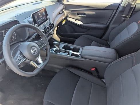 New 2025 Nissan Sentra SR image 2
