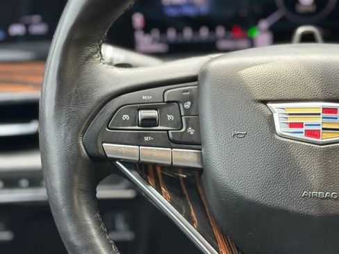 Used 2023 Cadillac Escalade Premium Luxury AWD/4WD image 24