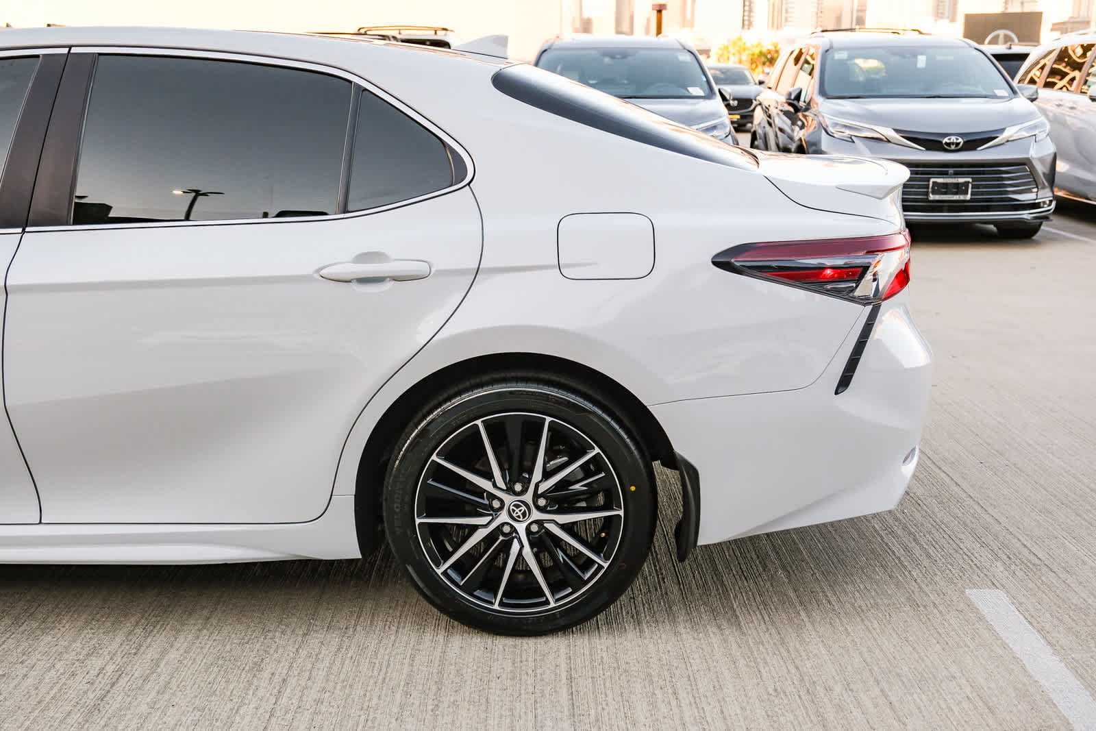 Certified 2022 Toyota Camry SE FWD image 8