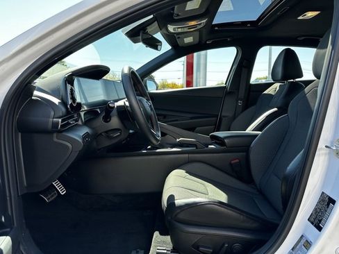 Used 2023 Hyundai Elantra N Line image 21