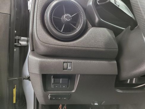 Certified 2023 Chevrolet Colorado Trail Boss w/ Technology Package image 10