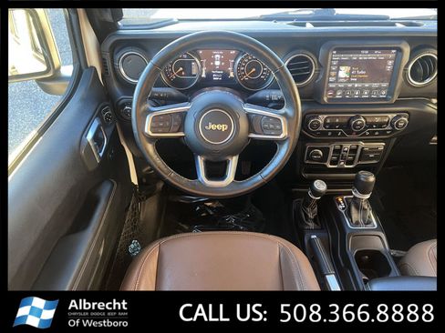 Used 2020 Jeep Gladiator Overland image 24