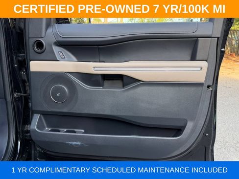 Used 2024 Ford Expedition Limited AWD/4WD image 12