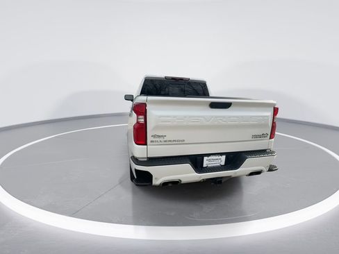 Used 2024 Chevrolet Silverado 1500 High Country w/ Technology Package image 7