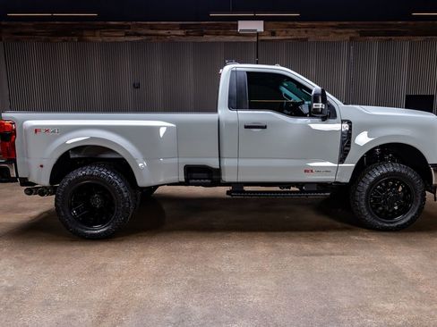 Used 2026 Ford F350 XLT image 11
