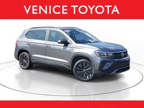 Used 2022 Volkswagen Taos S FWD image 1