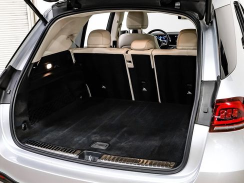 Used 2021 Mercedes-Benz GLE 450 4MATIC w/ AMG Line Exterior image 46