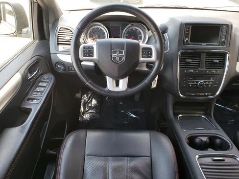Used 2017 Dodge Grand Caravan GT FWD image 14