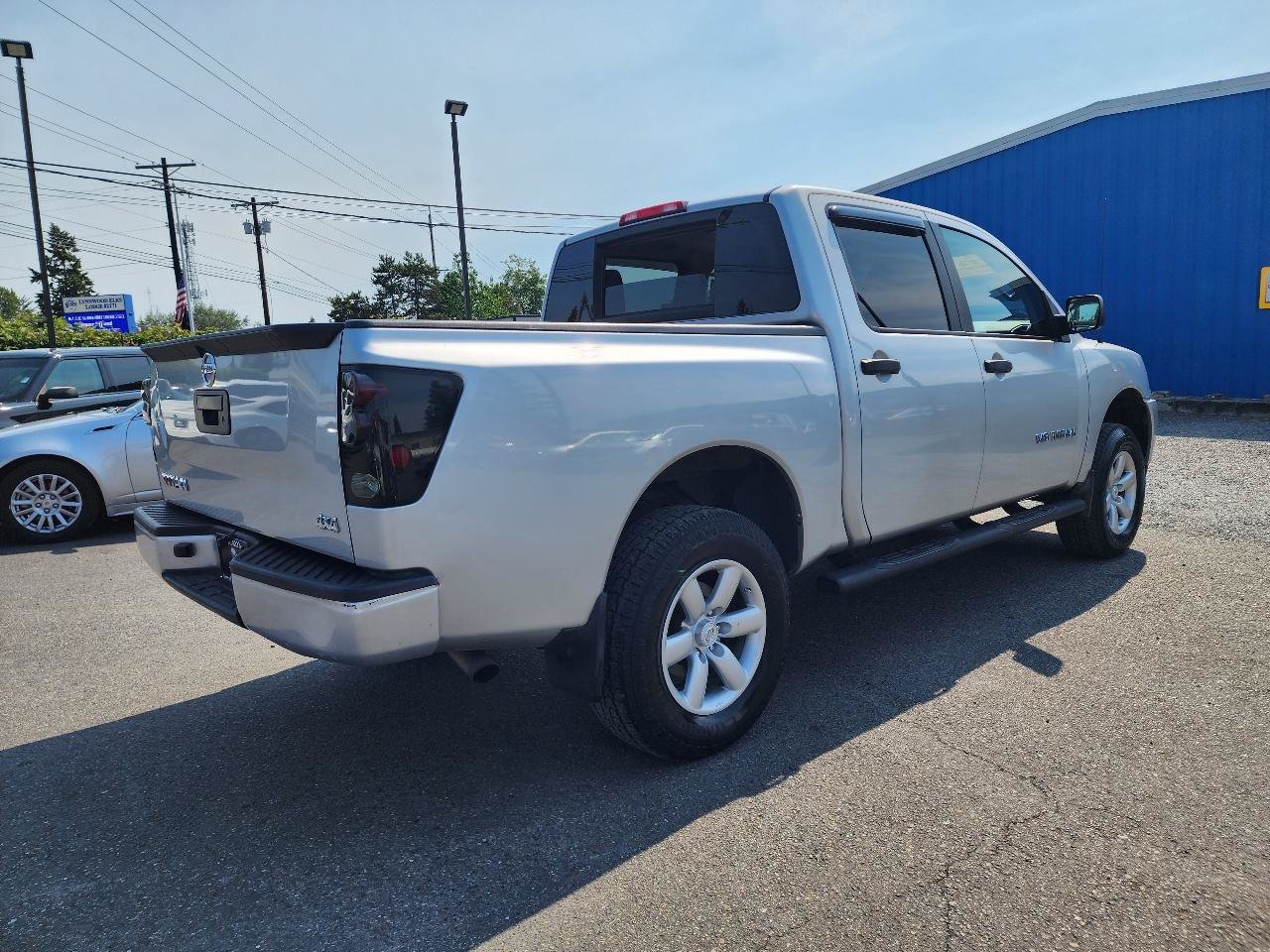 Used 2014 Nissan Titan S AWD/4WD image 6